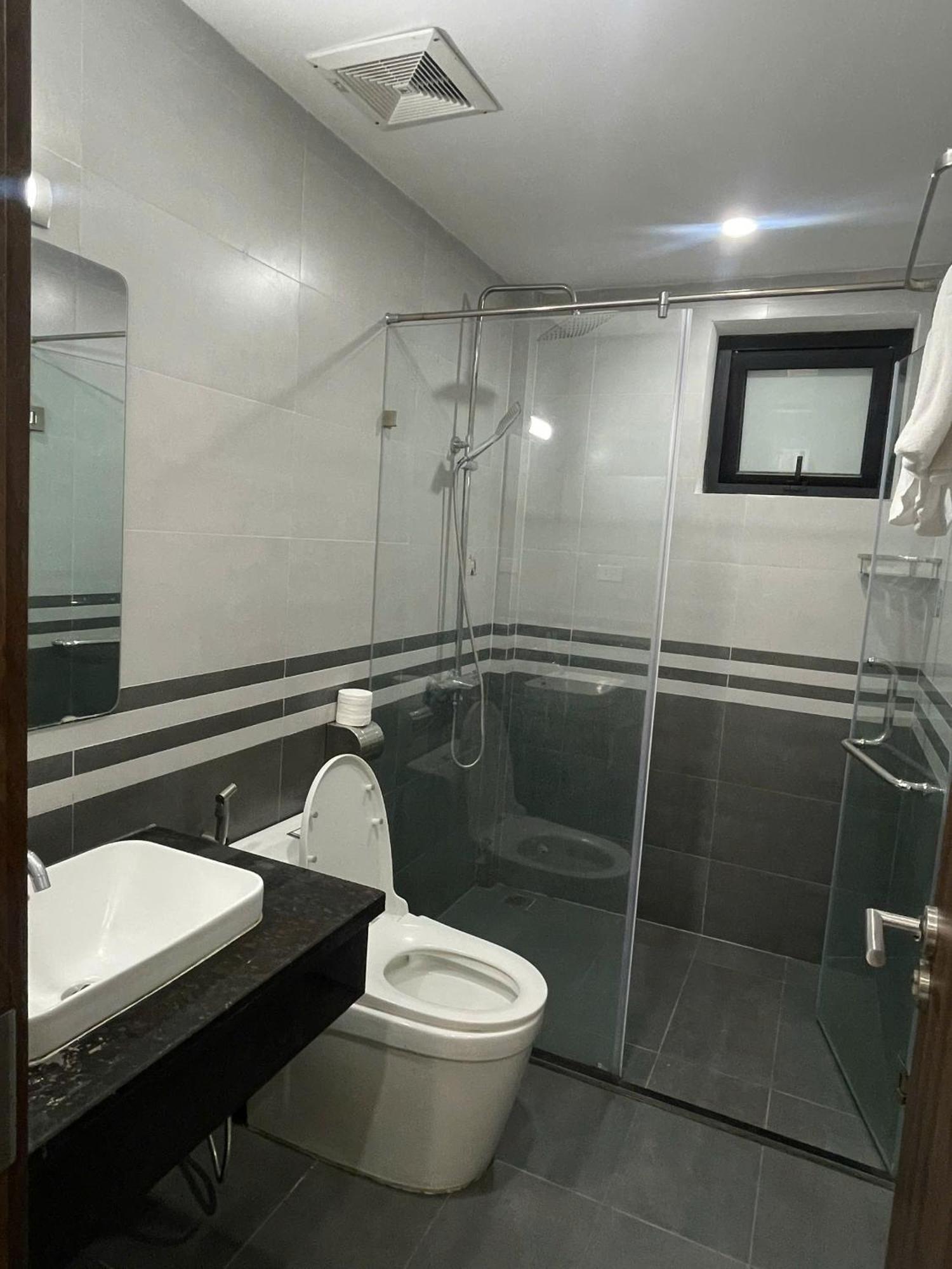 Era Apartment Xuan Thuy Ханой Екстериор снимка
